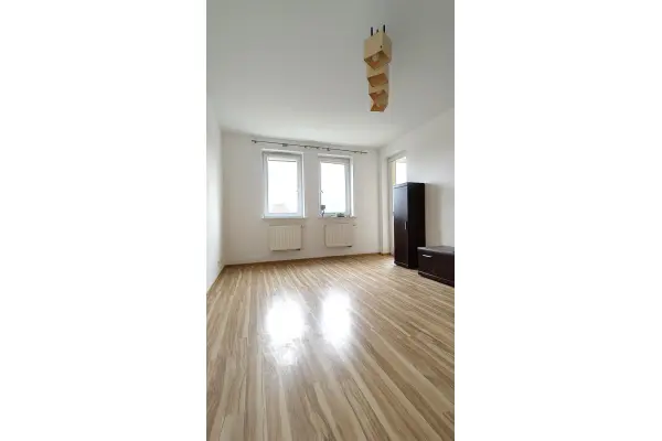 Poznań, Poznań-Stare Miasto, Piątkowo, Królewska, Poznań, ul. Królewska – przestronne 2 pokoje z osobną kuchnią i dwoma balkonami