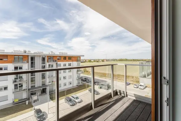 gnieźnieński, Gniezno, Elizy Orzeszkowej, Kawalerka z dużym balkonem gotowa do wprowadzenia i umeblowania