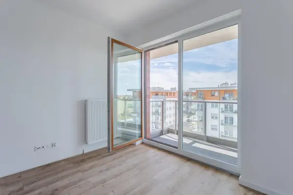 gnieźnieński, Gniezno, Elizy Orzeszkowej, Kawalerka z dużym balkonem gotowa do wprowadzenia i umeblowania