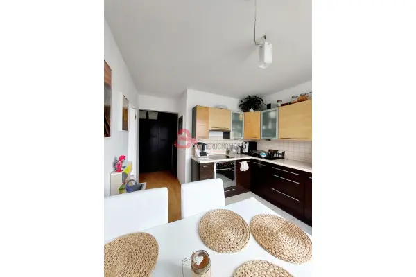 Poznań, Poznań-Stare Miasto, Piątkowo, os. Stefana Batorego, Tuż przy pętli tramwajowej na Piątkowie