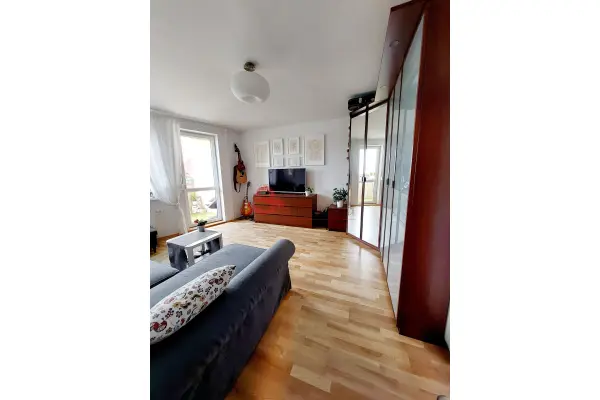 Poznań, Poznań-Stare Miasto, Piątkowo, os. Stefana Batorego, Tuż przy pętli tramwajowej na Piątkowie